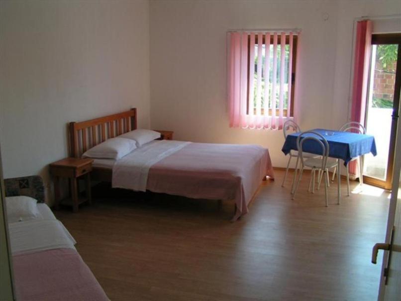 Apartments Gabrijela Biograd Na Moru Bagian luar foto